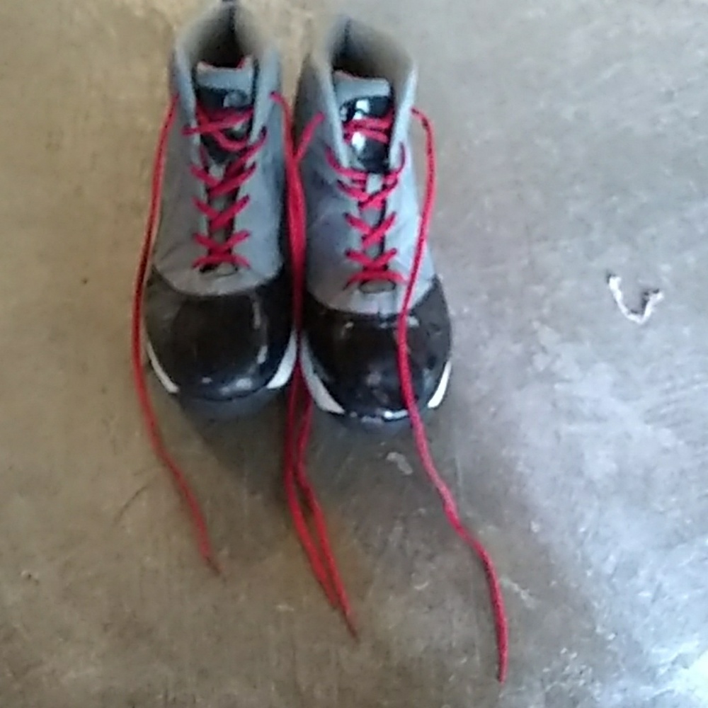 Gray black shaq shoes Mens Size 14
